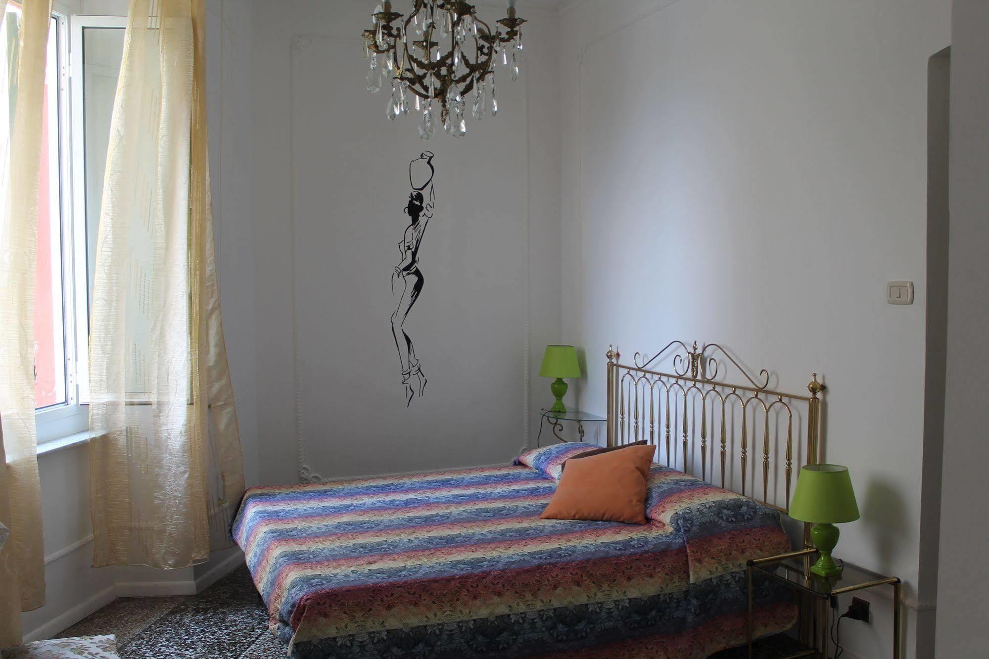 ג'נובה Appartamento In Centro Zona Fiera,Davanti Al Galliera מראה חיצוני תמונה