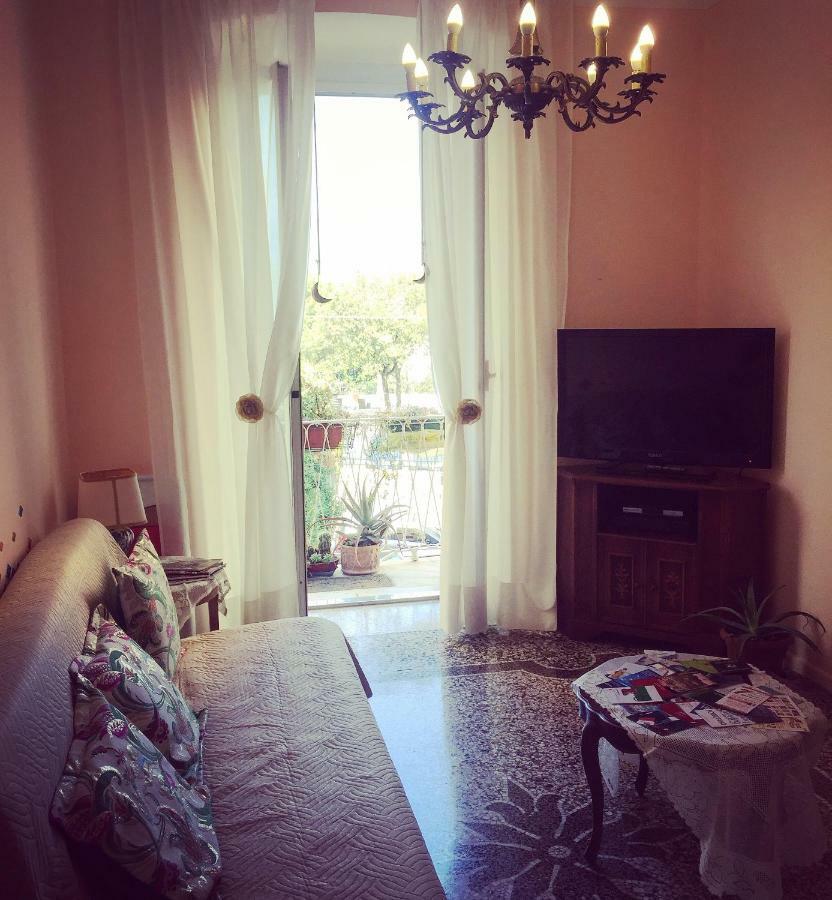 ג'נובה Appartamento In Centro Zona Fiera,Davanti Al Galliera מראה חיצוני תמונה