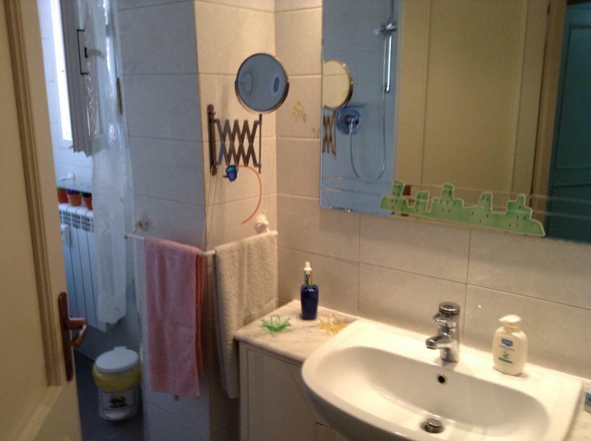 ג'נובה Appartamento In Centro Zona Fiera,Davanti Al Galliera מראה חיצוני תמונה